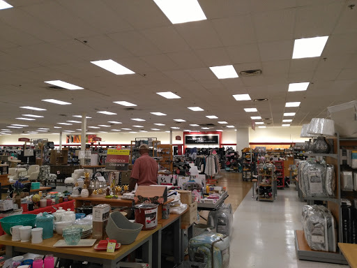 Department Store «T.J. Maxx», reviews and photos, 1091 N Dupont Hwy, Dover, DE 19901, USA