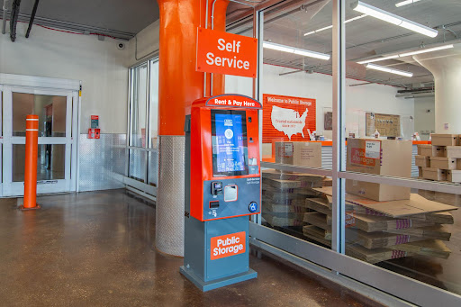 Self-Storage Facility «Public Storage», reviews and photos, 385 Gerard Ave, Bronx, NY 10451, USA