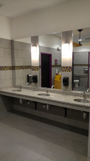 Gym «Planet Fitness», reviews and photos, 625 River Rd, Puyallup, WA 98371, USA