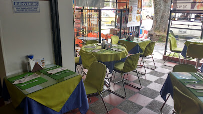 Dubai Cafe & Shawarma #a 99, Calle 74 #1127, Bogotá, Colombia
