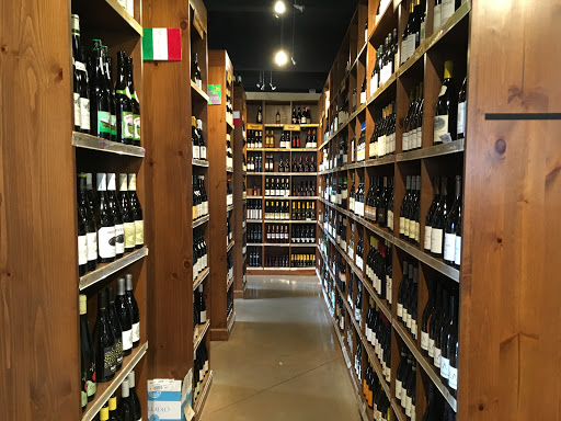 Wine Store «Bin 201», reviews and photos, 201 Harker Pl, Annapolis, MD 21401, USA