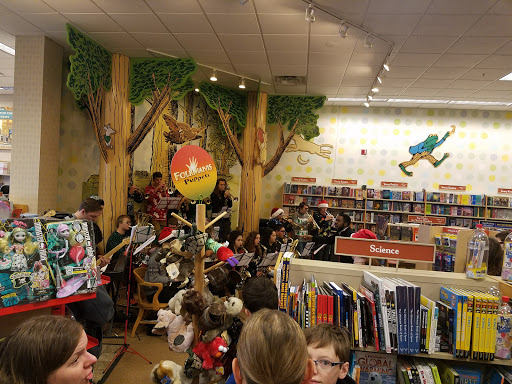 Book Store «Barnes & Noble», reviews and photos, 3050 Beeline Rd, Holland, MI 49424, USA