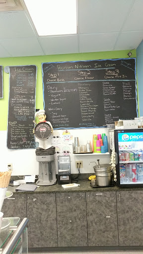 Ice Cream Shop «The Arctic Scoop», reviews and photos, 841 S Hurstbourne Pkwy, Louisville, KY 40222, USA