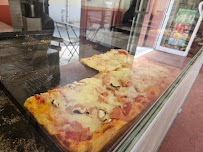 Pizza du Pizzeria Da Nino Pizza al Taglio Cagnes sur Mer - Pizza Et Socca sur place et à emporter - n°5