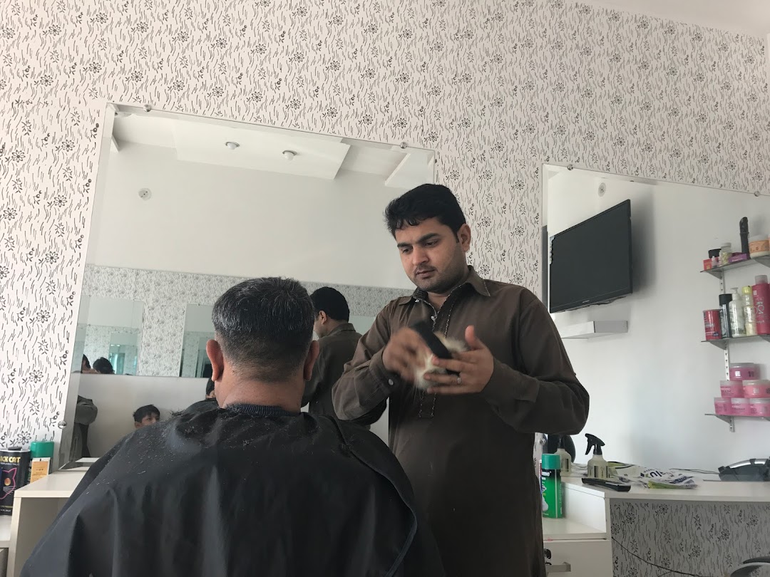 Akhtar hair Salon