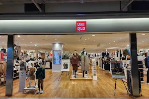 Uniqlo in Daegu Shinsegae dept. store image