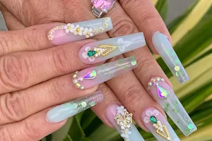Cutie-cle Nails & Spa image