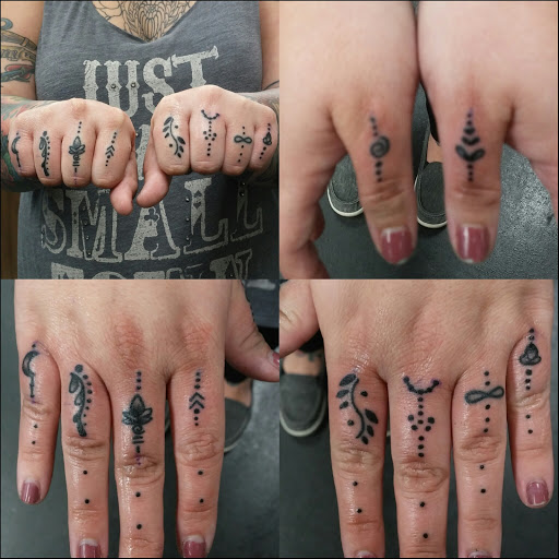 Tattoo Shop «Fox Tattoo Parlor & Gallery», reviews and photos, 3045-B SE 3rd Ave, Ocala, FL 34471, USA