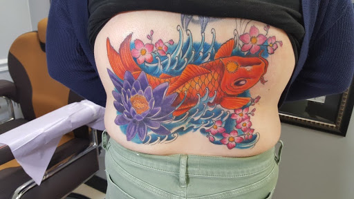 Tattoo Shop «Northern Lights Tattoo & Body Piercings», reviews and photos, 12 Carpenter Station Rd, Wilmington, DE 19810, USA