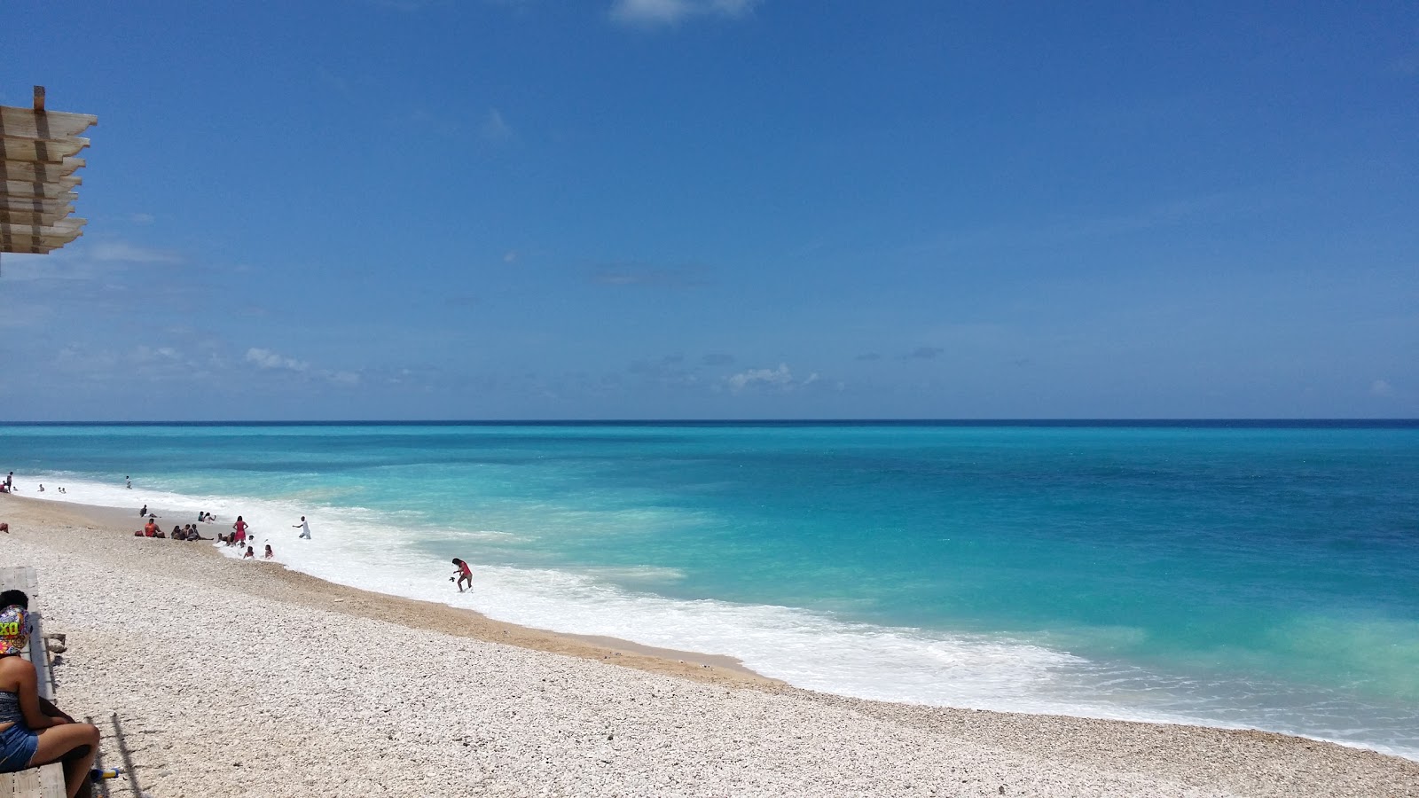 Photo de Patos beach avec l'eau turquoise de surface