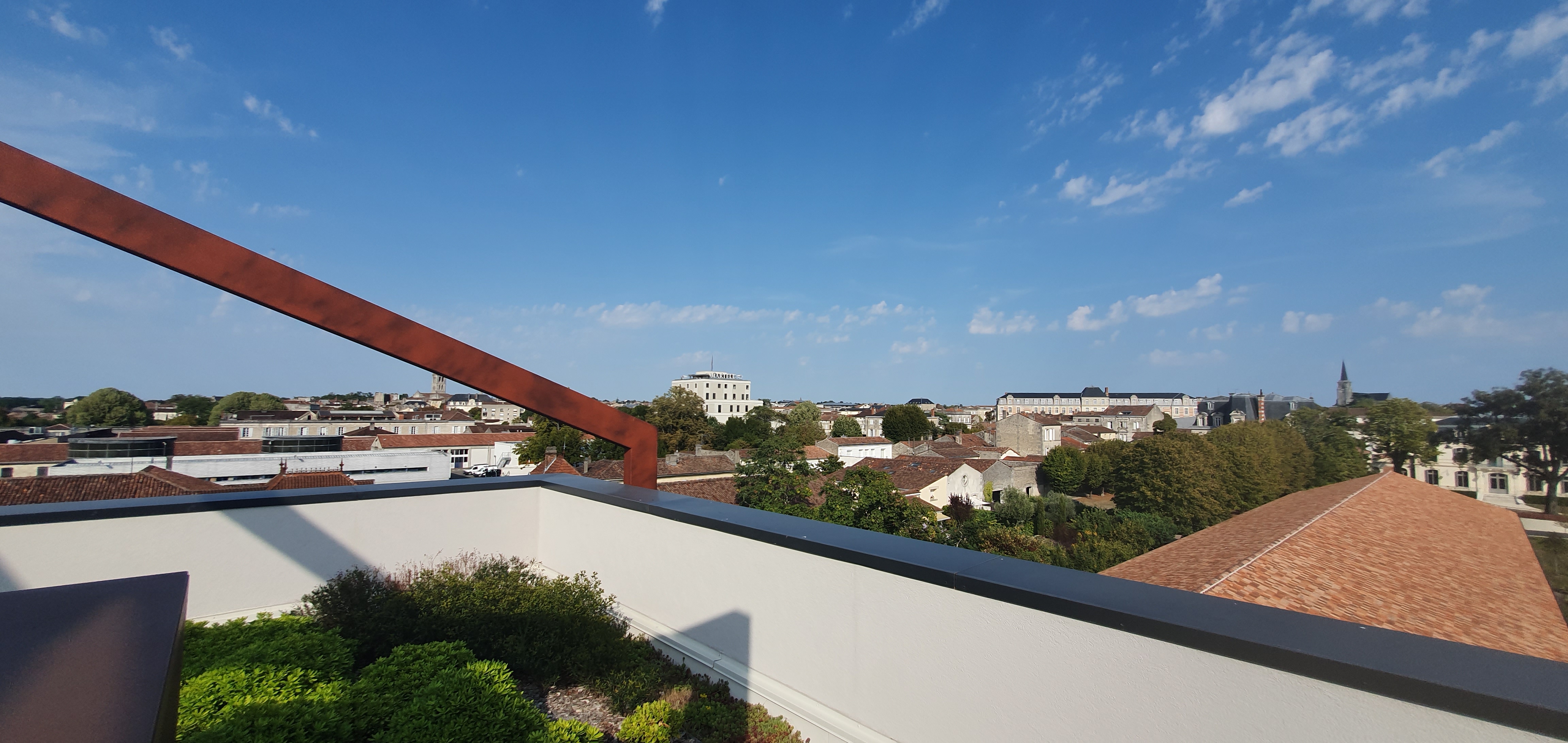 Photo n° 2 de l'avis de BucksTV. fait le 30/08/2019 à 16:52