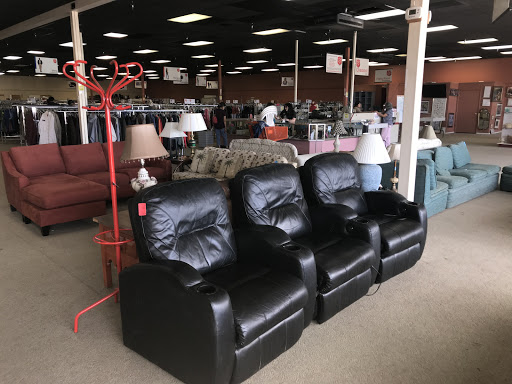 Thrift Store «Salvation Army Thrift Store», reviews and photos, 5042 S Padre Island Dr, Corpus Christi, TX 78411, USA