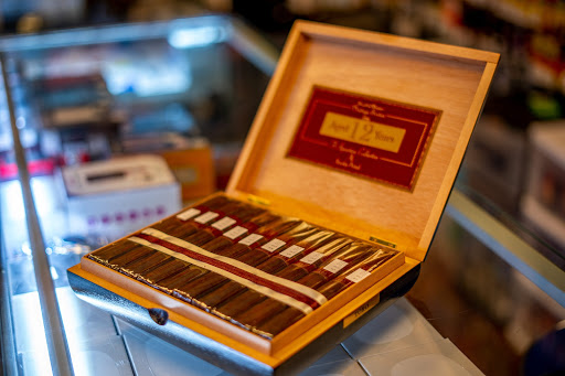 Cigar Shop «Vapor Trails Smoke Shop», reviews and photos, 1050 E Ray Rd #3, Chandler, AZ 85225, USA
