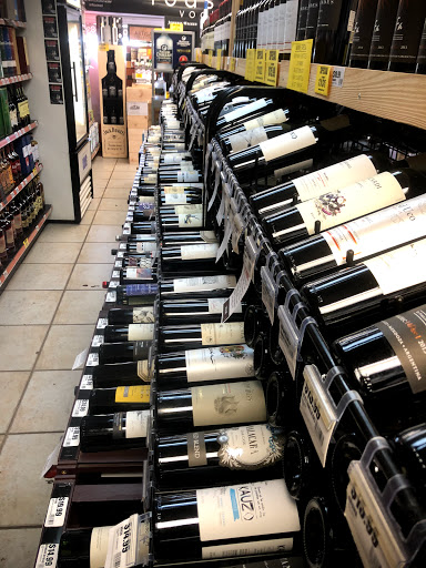 Liquor Store «Miami Beach Liquors», reviews and photos, 814 Alton Rd, Miami Beach, FL 33139, USA