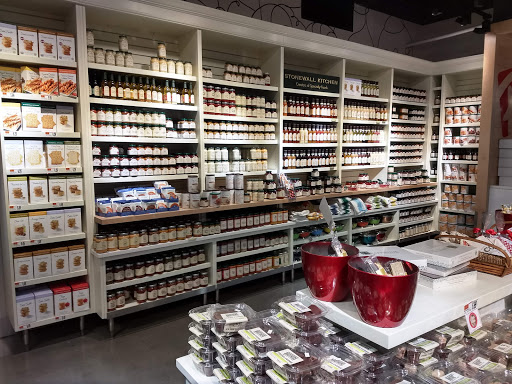 Supermarket «Roche Bros.», reviews and photos, 8 Summer St, Boston, MA 02110, USA