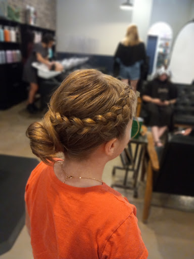 Hair Salon «Tangles Salon», reviews and photos, 12898 Lebanon Rd, Mt Juliet, TN 37122, USA