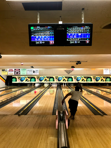 Bowling Alley «Green Lake Lanes Inc», reviews and photos, 7930 E Genesee St, Fayetteville, NY 13066, USA