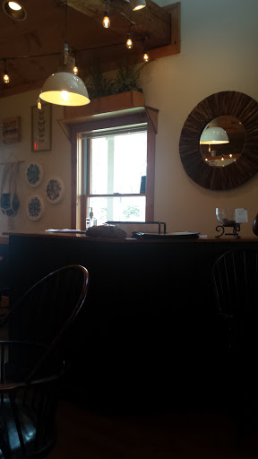 Cafe «Cobblestone Village: Cafe, Home Interiors & Gifts», reviews and photos, 10 N Main St, Waynesville, OH 45068, USA