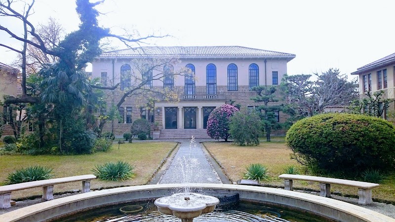 神戸女学院大学図書館