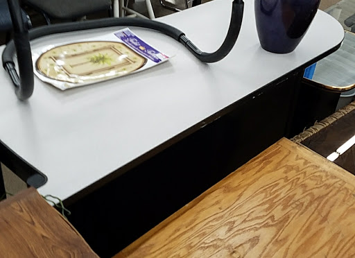 Thrift Store «Priest & Elliot Goodwill Retail & Donation Center», reviews and photos, 7850 S Priest Dr, Tempe, AZ 85284, USA