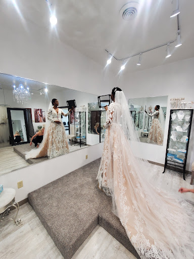 Bridal Shop «Alan Evans Bridal», reviews and photos, 512 Center Ave, Moorhead, MN 56560, USA
