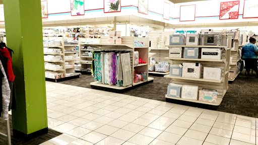 Clothing Store «Burlington Coat Factory», reviews and photos, 3333 N State Rd 7, Lauderdale Lakes, FL 33319, USA