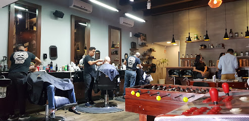 MACHO'S Barber Shop Spa & Bar (Sucursal 1)