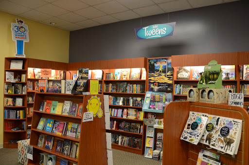 Book Store «Sweetwood Books of Fleming Island», reviews and photos, 1524 County Rd 220, Fleming Island, FL 32003, USA
