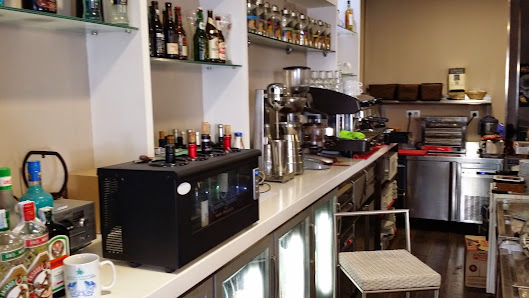 Cafetería café entre horas C. José Artés de Arcos, 18, 04004 Almería, España