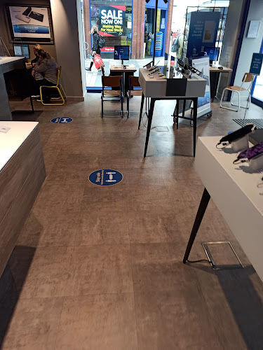 Comments and reviews of O2 Shop Belfast - Castle Lane