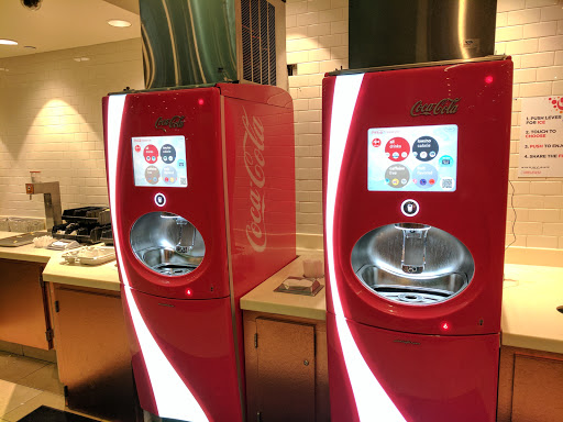 Movie Theater «Showcase Cinemas Woburn», reviews and photos, 25 Middlesex Canal Park Dr, Woburn, MA 01801, USA