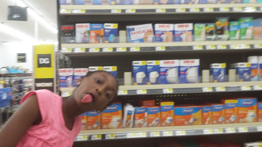 Discount Store «Dollar General», reviews and photos, 15818 Broadway Ave, Maple Heights, OH 44137, USA