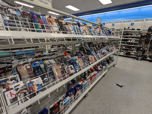 Clothing Store «Ross Dress for Less», reviews and photos, 352 S College Rd, Wilmington, NC 28403, USA