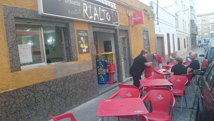 Restaurante Nuevo Rialto 3.5 - C. Alonso de Escobar, 12, 06003 Badajoz, Spain
