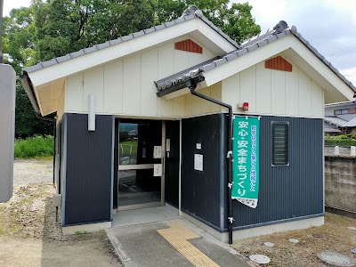 神社のトイレ（山王神社 前）