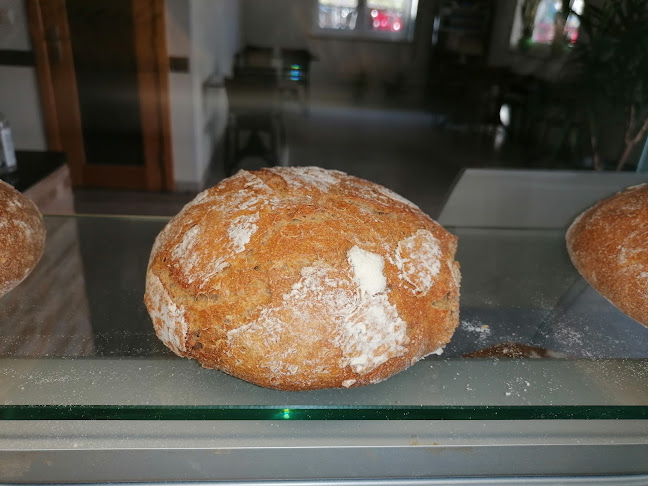 Madruga Pão Quente - Pastelaria - Café - Padaria