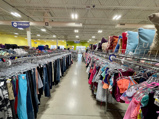 Thrift Store «Goodwill - Maplewood», reviews and photos, 2580 White Bear Ave, Maplewood, MN 55109, USA