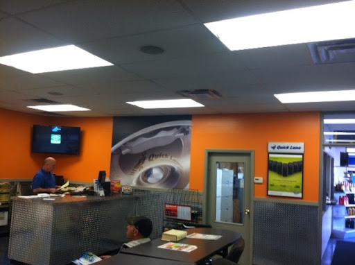 Ford Dealer «Valley Ford Truck», reviews and photos, 5715 Canal Rd, Cleveland, OH 44125, USA