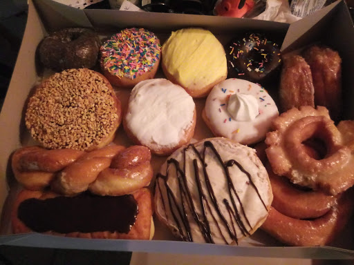 Donut Shop «Sprinkles Donut Shop», reviews and photos, 6450 28th Ave, Hudsonville, MI 49426, USA