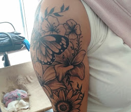 Two Guns Tattoo Bali photo