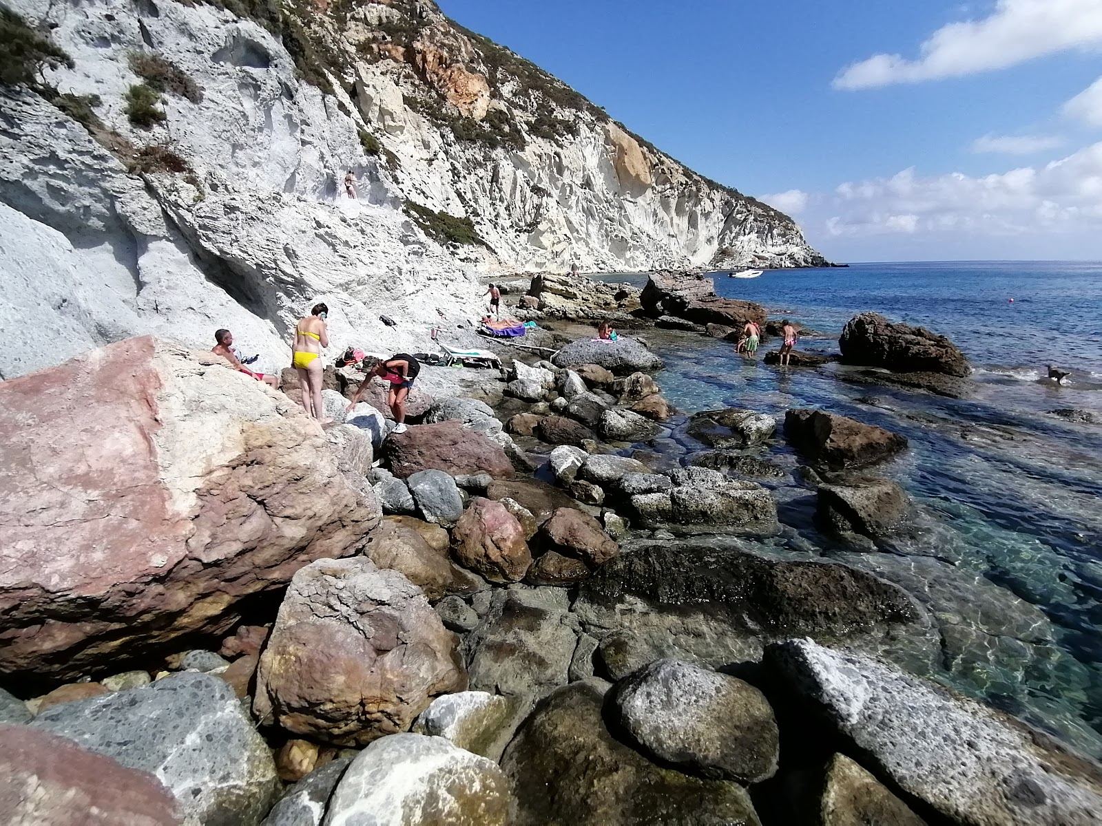 Cala Gaetano的照片 带有宽敞的海岸