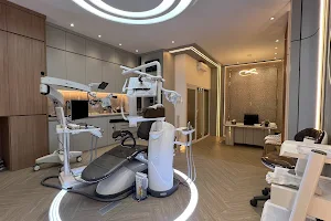 MOZZA dental clinic image