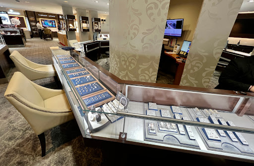 Jewelry Store «Moyer Fine Jewelers», reviews and photos, 14727 Thatcher Ln, Carmel, IN 46032, USA