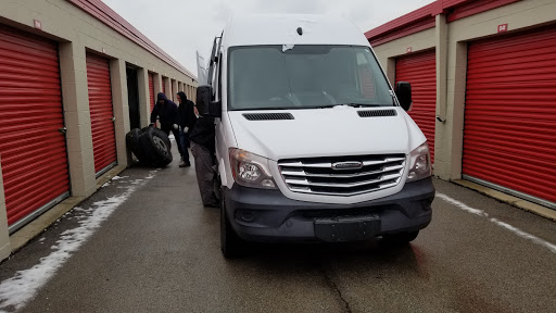 Self-Storage Facility «CubeSmart Self Storage», reviews and photos, 1950 S Mt Prospect Rd, Des Plaines, IL 60018, USA