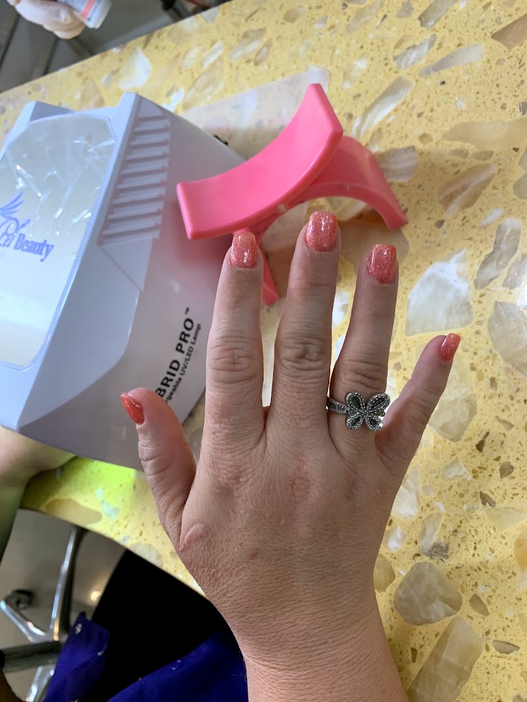 lee nails 92026