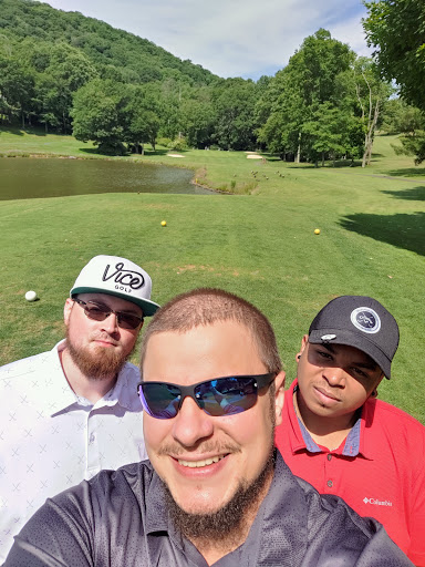 Golf Course «Mountain Glen Golf Club», reviews and photos, 1 Club house Dr, Newland, NC 28657, USA