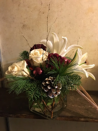 Florist «4 Seasons Florists, Inc», reviews and photos, 117 W Grand Ave, Eau Claire, WI 54703, USA