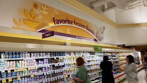 Grocery Store «Stop & Shop», reviews and photos, 334 NJ-31, Flemington, NJ 08822, USA