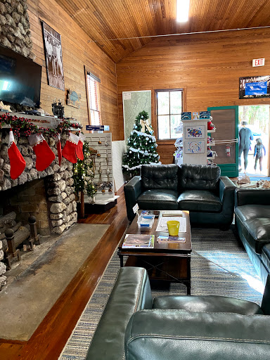 Tourist Attraction «Fun 2 Dive - Swim with Manatees», reviews and photos, 135 NE 3rd St, Crystal River, FL 34429, USA