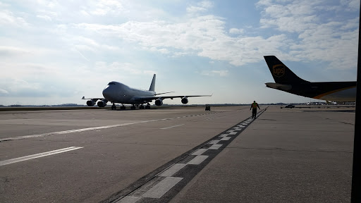 Courier Service «Ups Air Gateway Orlando», reviews and photos, 8975 Tradeport Dr, Orlando, FL 32827, USA
